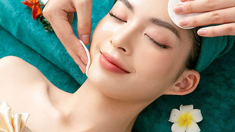 Massage giúp tăng cường lưu thông khí huyết và cải thiện độ đàn hồi của da