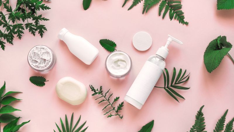 Bạn nên chọn các sản phẩm dịu nhẹ để tránh gây tổn thương da