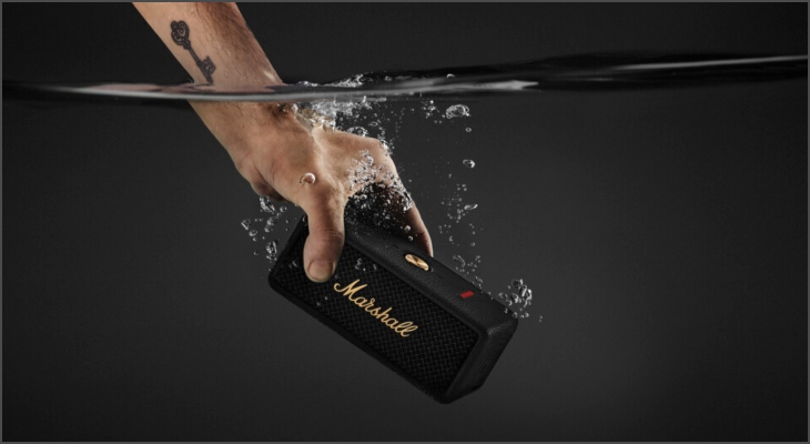 ff Lớp vỏ ngoài bằng silicon và lưới tản nhiệt bằng kim loại nguyên khối giúp Emberton III có khả năng chống nước và kháng bụi ấn tượng