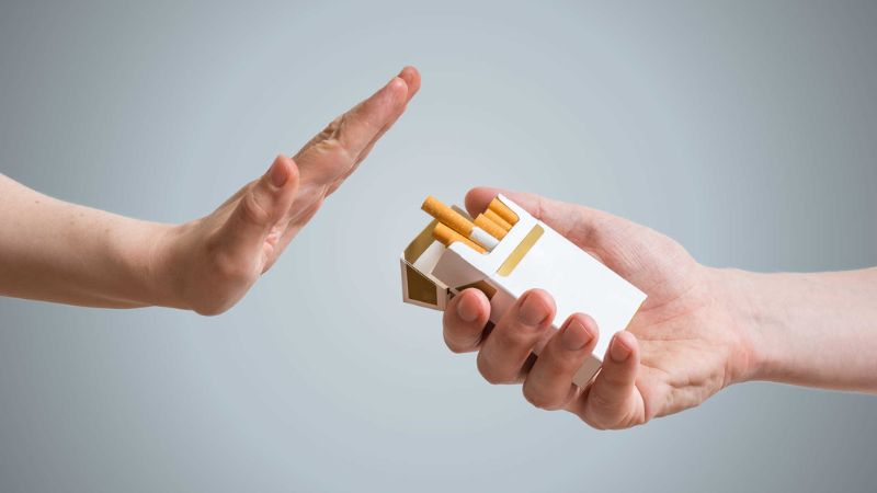Ngừng hút thuốc sẽ tránh tổn thương gan