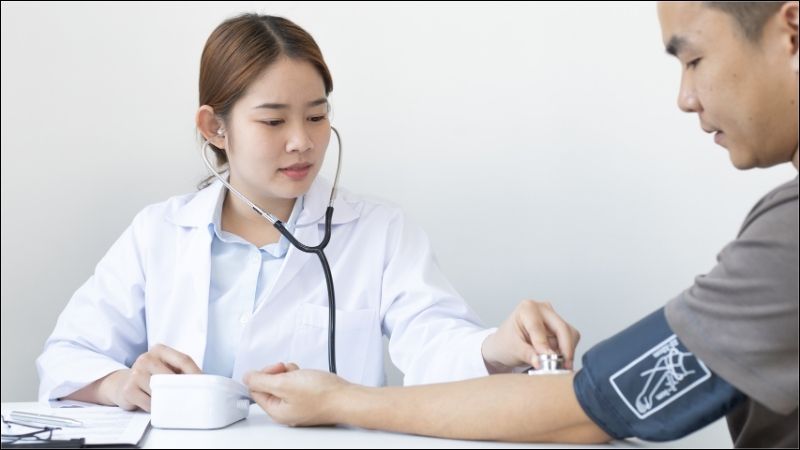 Cần tham khảo ý kiến của bác sĩ trước khi sử dụng các bài thuốc từ xuyên khung