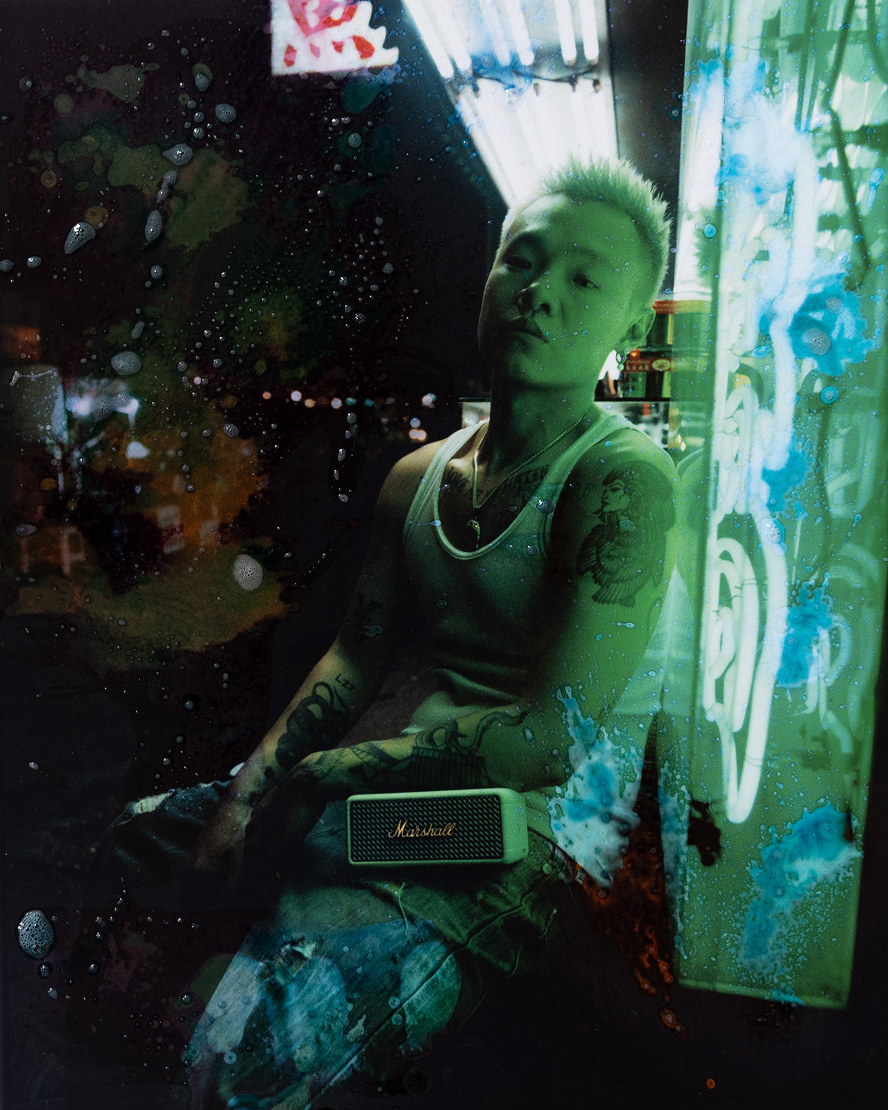 Marshall Emberton III mang lại thời lượng sử dụng lên đến 32 giờ liên tục