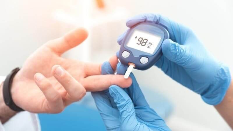 Cúc la mã hỗ trợ kiểm soát đường huyết trong máu
