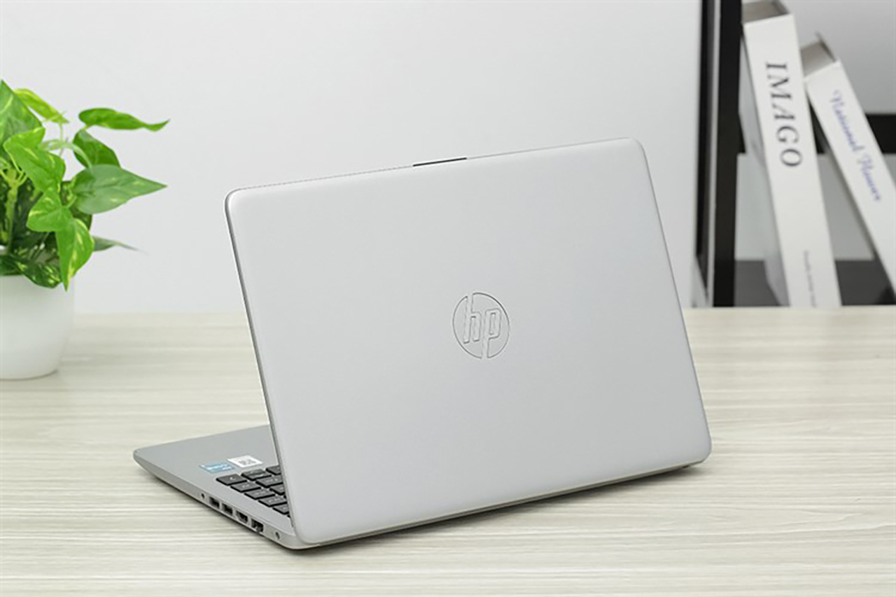 Laptop HP nhỏ gọn 14 inch giá chỉ từ 9.19 triệu, HSSV giảm thêm đến 400K, trả góp 0%, trả trước từ 0 đồng