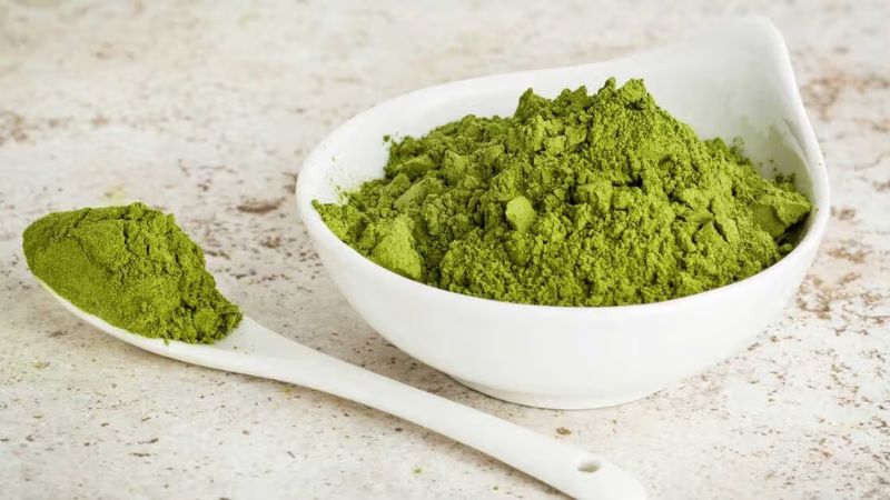 Bột chùm ngây chứa nhiều loại axit amin thiết yếu, vitamin và khoáng chất
