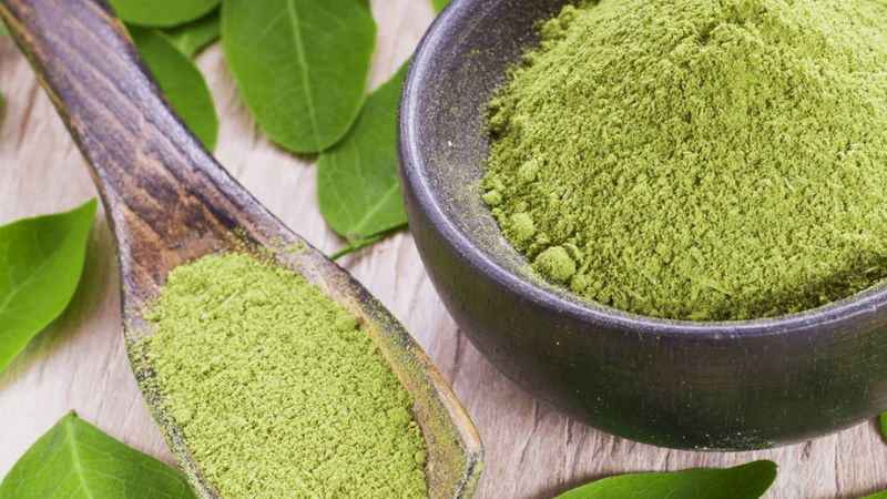 Bột chùm ngây chứa nhiều chất chống oxy hóa giúp loại bỏ các gốc tự do