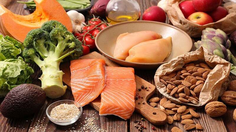 Chế độ ăn hàng ngày cần cân bằng đa dạng các chất dinh dưỡng