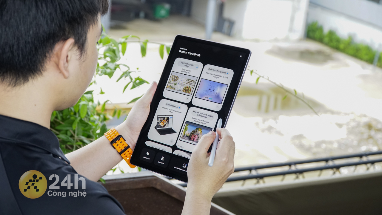 Galaxy Tab S10+ là chiếc tablet cao cấp đầu tiên của Samsung được sử dụng chip của nhà MediaTek. Galaxy Tab S10+ là chiếc tablet cao cấp đầu tiên của Samsung được sử dụng chip của nhà MediaTek.