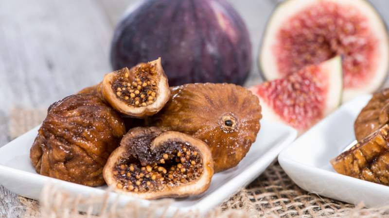 Mỗi 100g quả sung khô cung cấp đến 162mg canxi cho cơ thể