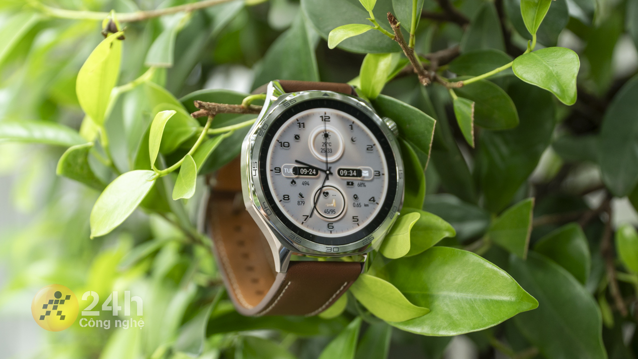 Huawei Watch GT5 vừa được trang bị màn hình lớn, vừa có chất lượng hiển thị tốt. Huawei Watch GT5 vừa được trang bị màn hình lớn, vừa có chất lượng hiển thị tốt.