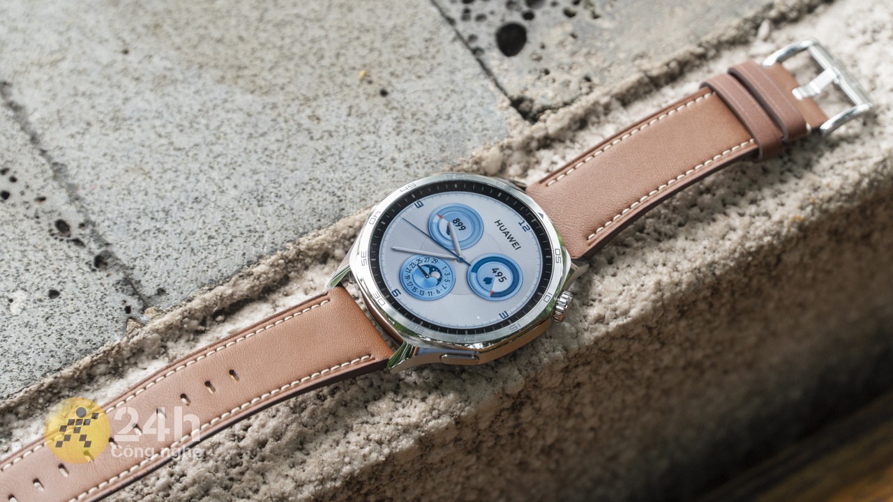 Đối với mình thì Huawei Watch GT5 bản 46 mm là đẹp và hợp thời trang nhất nhưng khó để dùng tập luyện thể thao. Đối với mình thì Huawei Watch GT5 bản 46 mm là đẹp và hợp thời trang nhất nhưng khó để dùng tập luyện thể thao.