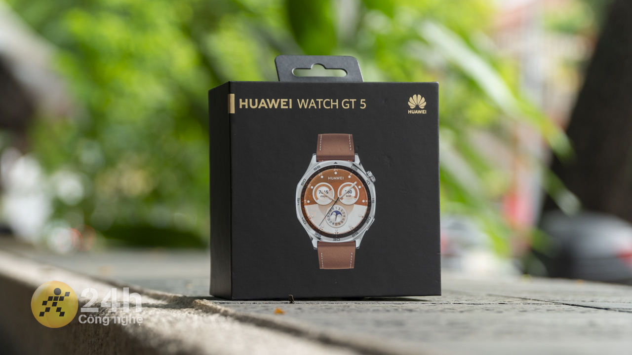 Hộp đựng Huawei Watch GT5 được thiết kế chỉn chu và sang trọng. Hộp đựng Huawei Watch GT5 được thiết kế chỉn chu và sang trọng.