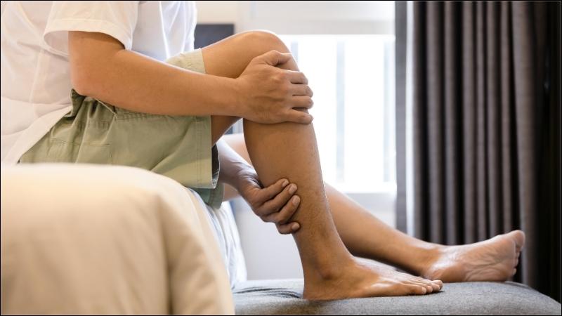 Sự thiếu hụt vitamin E sẽ làm suy yếu cơ bắp và gây đau nhức các khớp xương