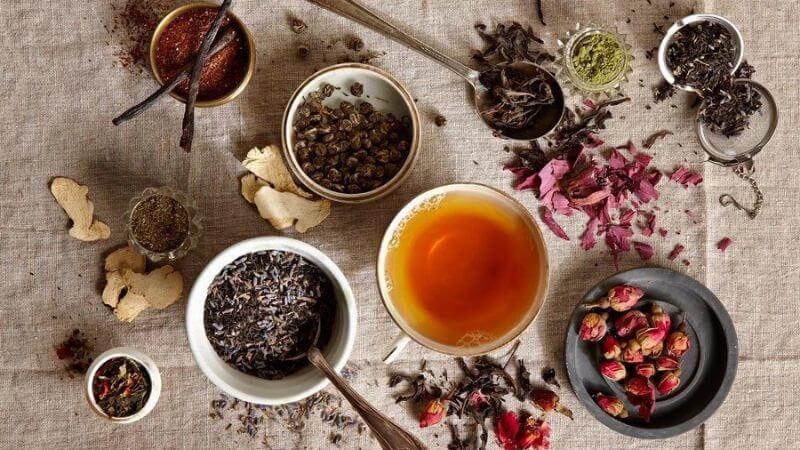 Cây mần tưới được đem sắc cùng các vị dược liệu khác để chữa bệnh