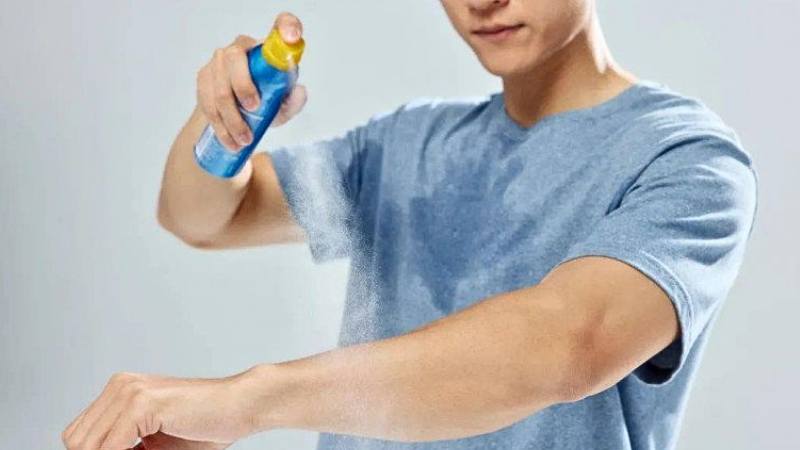 Sử dụng xịt chống nắng khó xác định đủ lượng kem cần dùng 