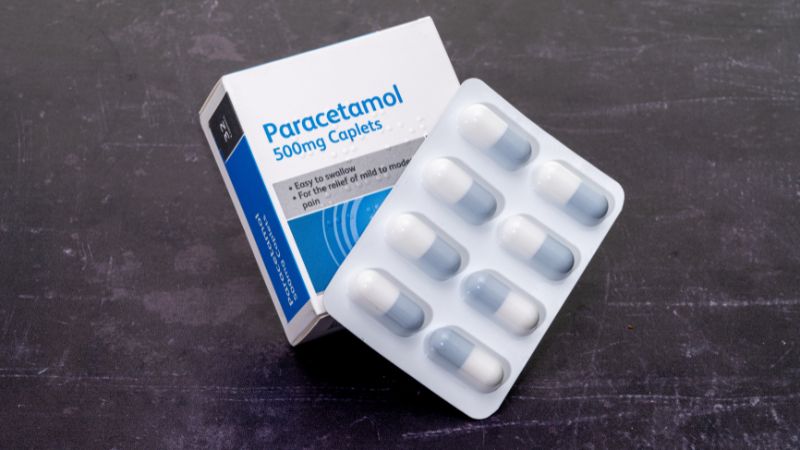 Paracetamol được sử dụng phổ biến trong điều trị sốt xuất huyết giúp hạ sốt và giảm các cơn đau