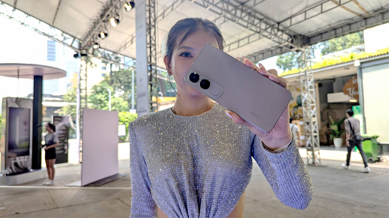 Hệ thống camera sau là điểm nhấn trên Vivo V40 Lite