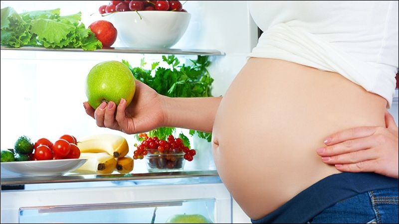 Mẹ bầu mắc tiểu đường thai kỳ cần kiểm soát khẩu phần trái cây