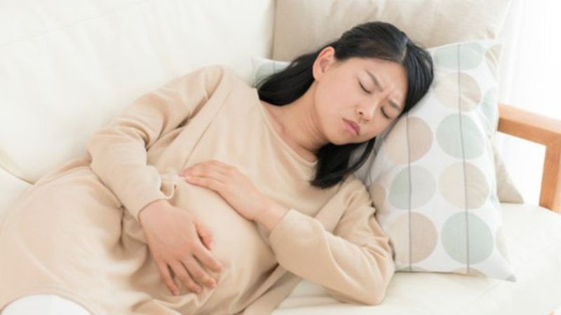 Khi xuất hiện mệt mỏi, mẹ bầu nên đến các cơ sở y tế để được điều trị Khi xuất hiện mệt mỏi, mẹ bầu nên đến các cơ sở y tế để được điều trị
