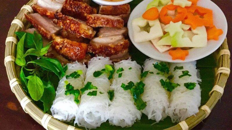Cứ 100g bánh hỏi chứa khoảng 120kcal