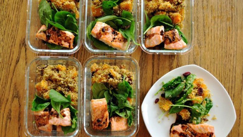 Mẹ bầu nên chia nhỏ bữa ăn để dễ tiêu hóa hơn Mẹ bầu nên chia nhỏ bữa ăn để dễ tiêu hóa hơn