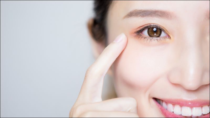 Uống nước dứa giúp ngăn ngừa nguy cơ tiến triển đục thủy tinh thể