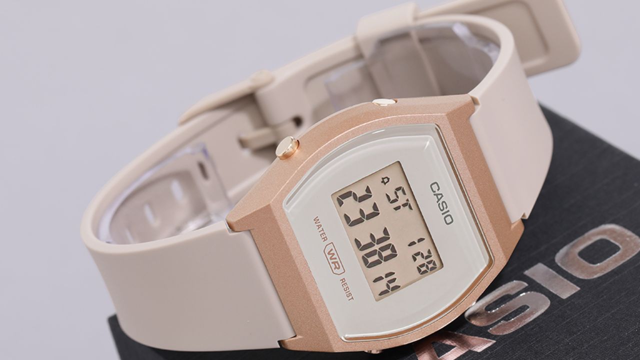 Các chiếc đồng hồ nữ màu hồng cực xinh mà bạn nên tặng nàng dịp 20/10