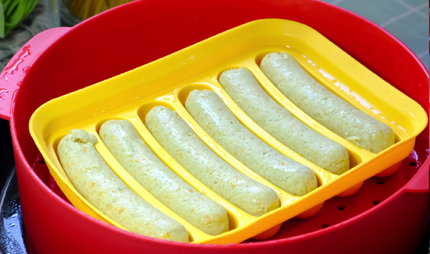 Hình minh họa xúc xích gà rau củ. Nguồn: Bếp Nhà Mâm