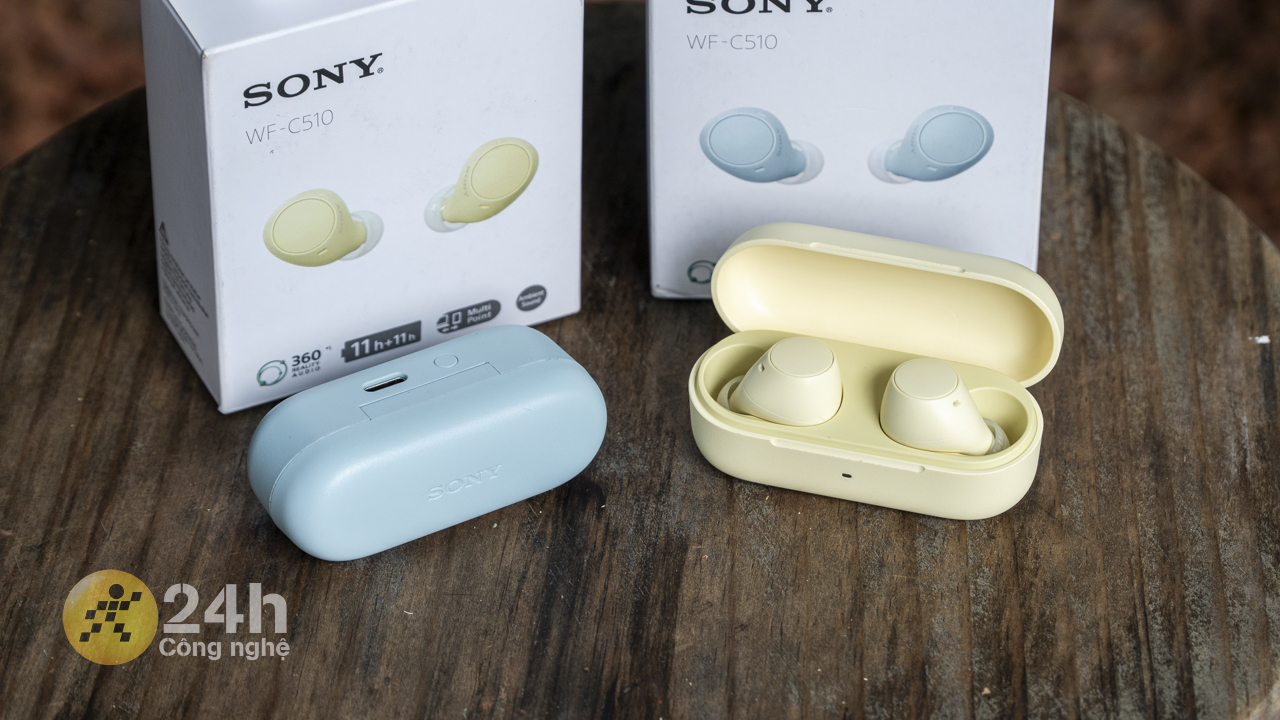 Sony WF-C510 có 4 màu để người dùng lựa chọn và mình đang có trên tay màu Xanh dương, Vàng.