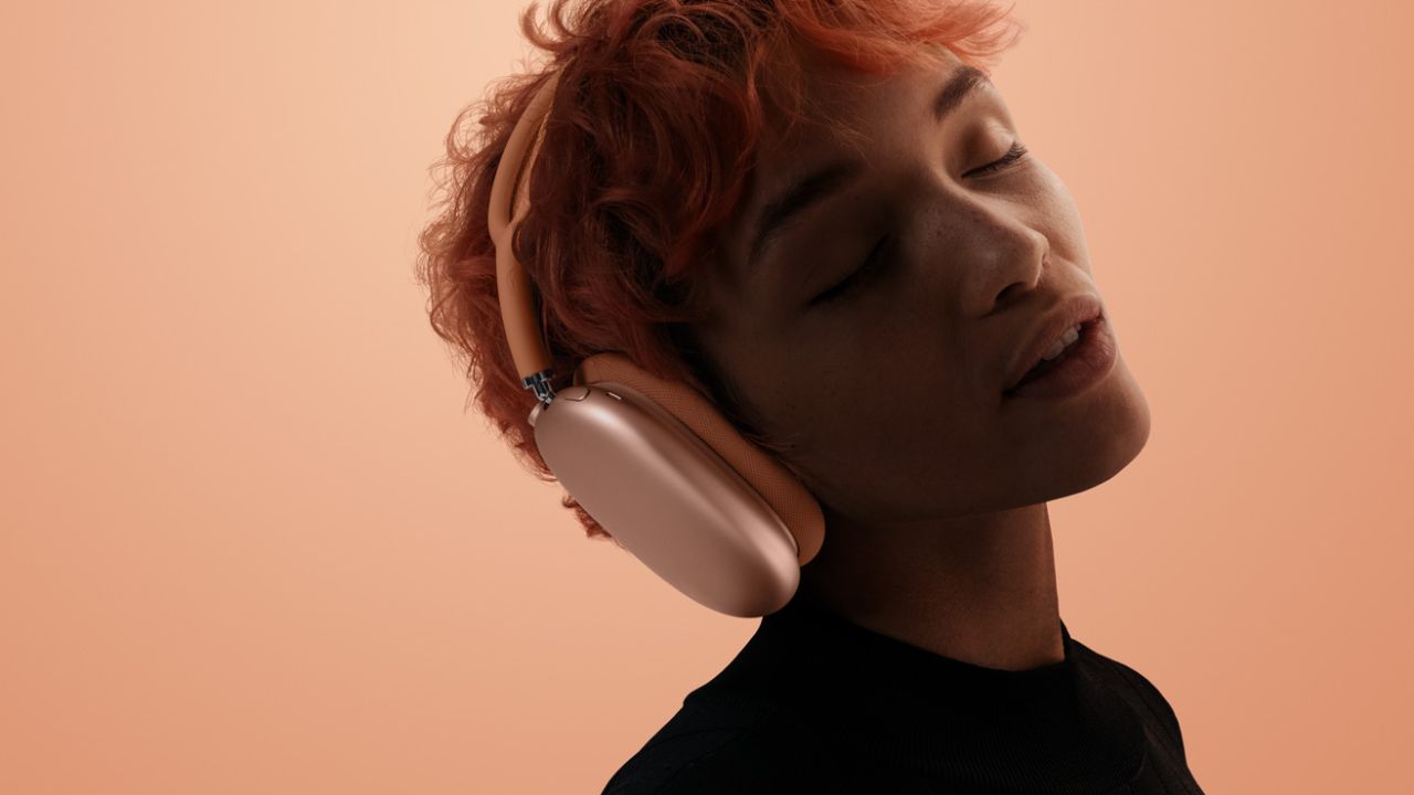Với mức giá khá cao, liệu AirPods Max có gì mới, người dùng nào thì phù hợp? Với mức giá khá cao, liệu AirPods Max có gì mới, người dùng nào thì phù hợp?