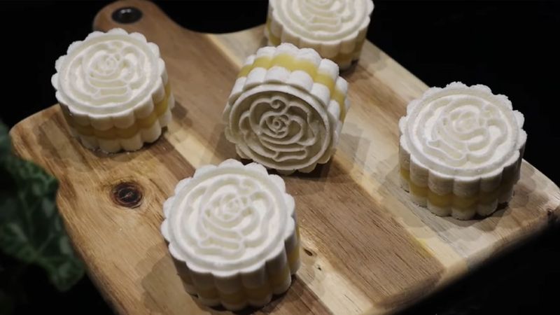 Bạn nên ăn bánh in vào ban ngày, không nên ăn vào buổi tối vì dễ gây tăng cân