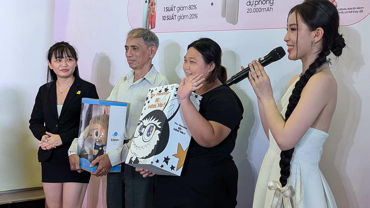 Chúc mừng những quý khác đầu tiên trúng những phần quà giá trị 