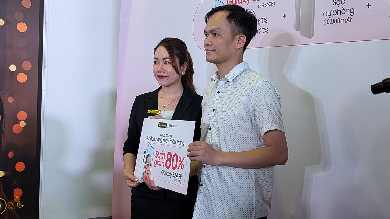 Những khách hàng may mắn tiếp tục lộ diện