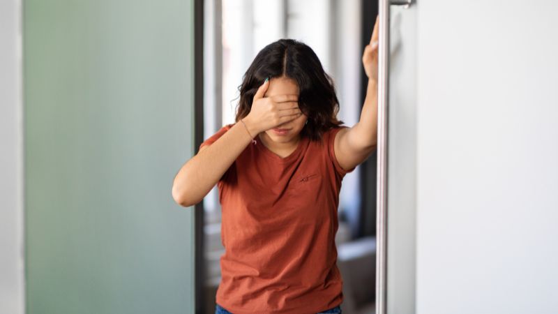 Việc sử dụng quá nhiều đinh lăng có thể gây hoa mắt, chóng mặt 