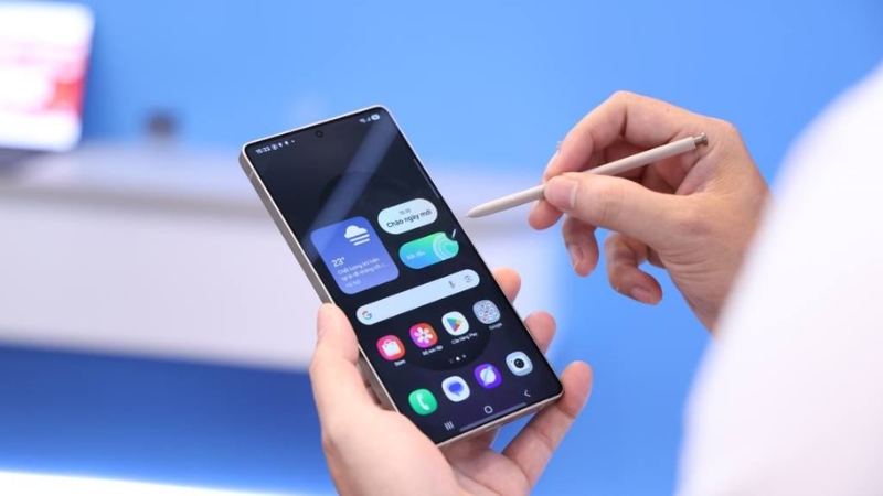 Samsung S25 Series là một trong những thiết bị đầu tiên dùng chip Snapdragon 8 Elite
