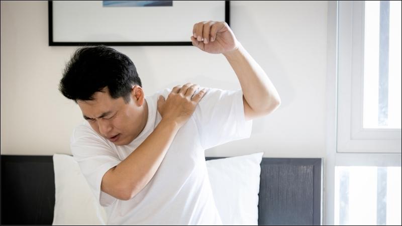 Nhiễm toan chuyển h&oacute;a sẽ khiến bệnh nh&acirc;n cảm thấy đau v&agrave; yếu cơ 