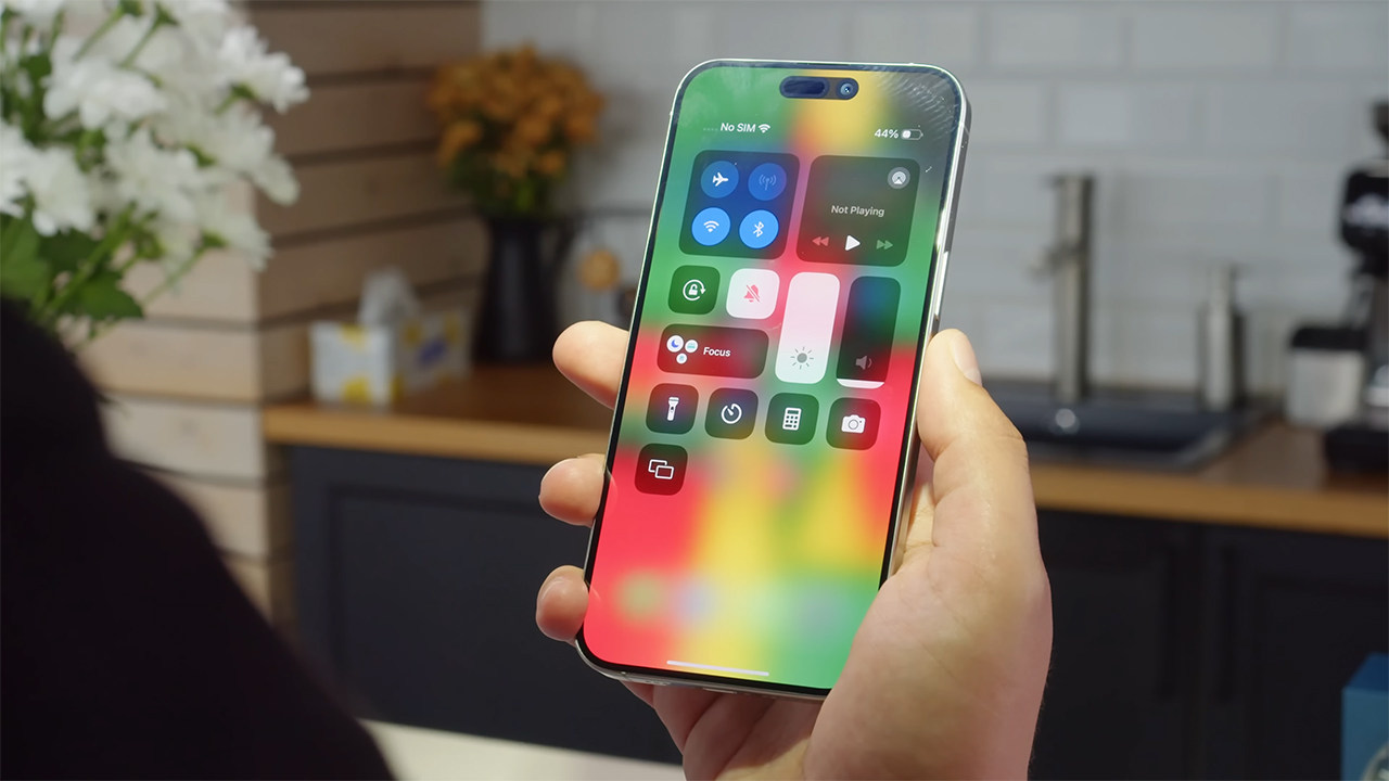 Có nên mua iPhone 15 Pro Max thời điểm này không