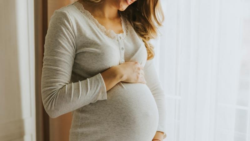 Phụ nữ có thai không nên sử dụng trầm hương