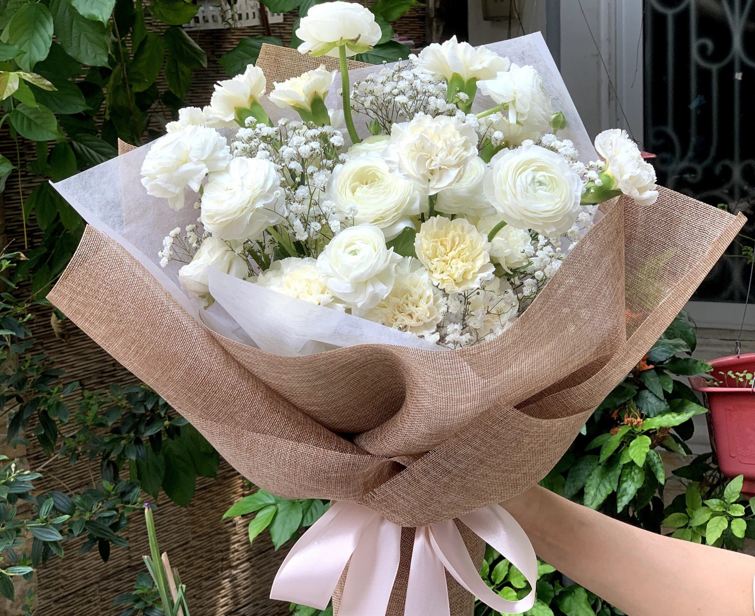 Mẫu bó hoa Mao Lương trắng