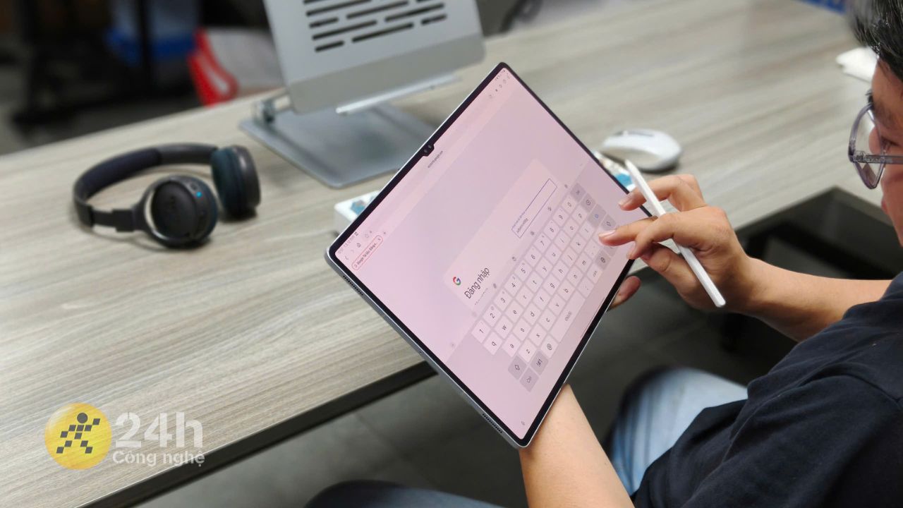 Hô biến bàn làm việc gọn gàng như vẫn hiệu suất với Galaxy Tab S10 Ultra