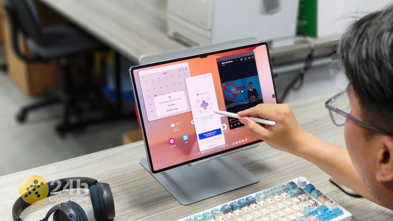 Hô biến bàn làm việc gọn gàng như vẫn hiệu suất với Galaxy Tab S10 Ultra