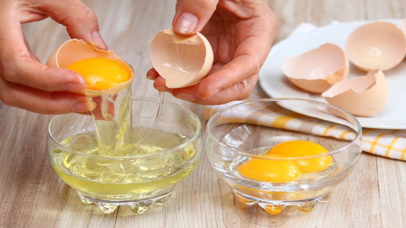 100g lòng trắng trứng có thể cung cấp tới 10,7g protein