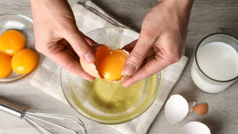 Lớp mặt nạ quá dày lại làm bít tắc lỗ chân lông