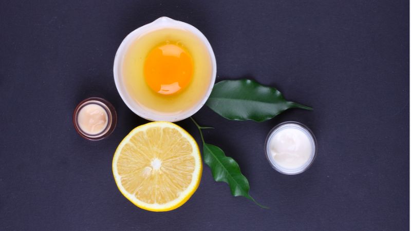 Mặt nạ lòng trắng trứng gà với yến mạch giúp làm sạch da