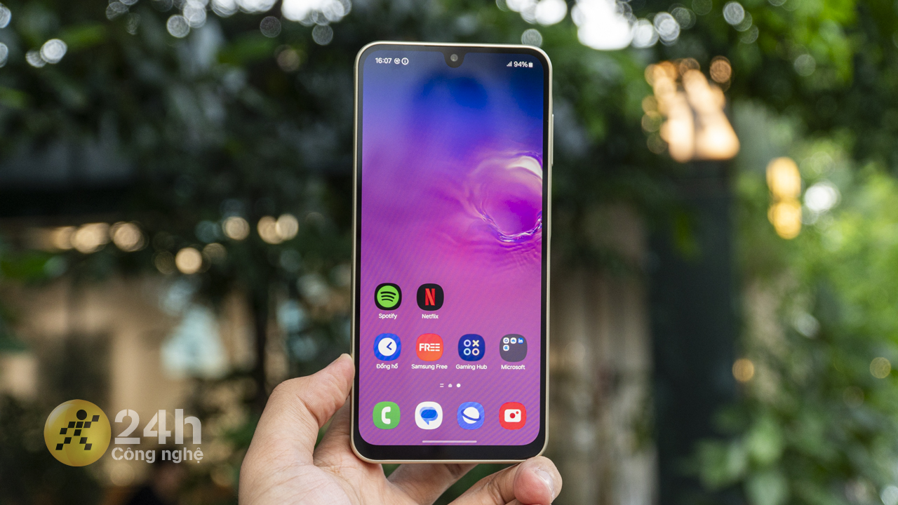 Galaxy A16 5G được trang bị bộ cấu hình nổi bật với chip MediaTek Helio G99. Galaxy A16 5G được trang bị bộ cấu hình nổi bật với chip MediaTek Helio G99.