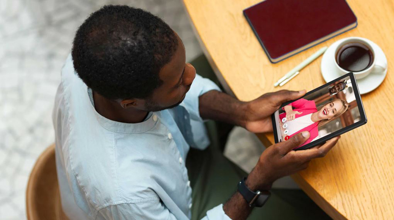 Khả năng gọi video sắc nét trên TCL Tab 10L Gen 3 