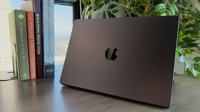 Hình ảnh thực tế MacBook Pro Hình ảnh thực tế MacBook Pro