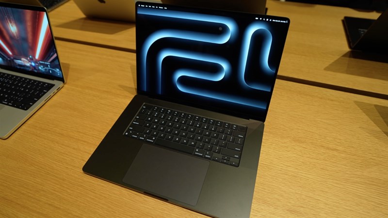Hình ảnh thực tế MacBook Pro M3