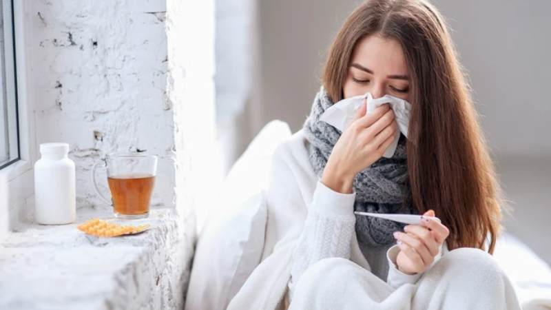 Sử dụng khế nướng và rượu giúp hạ sốt, chữa cảm cúm
