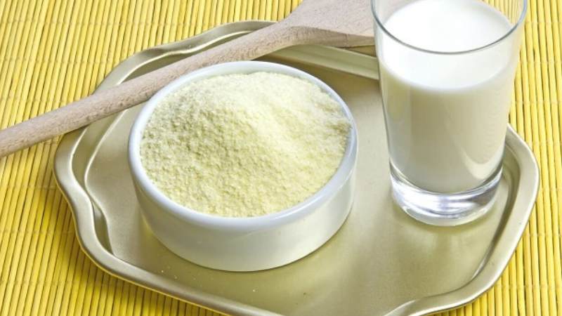 Sữa non pha sẵn cần được tiêu thụ với liều lượng và thời gian phụ thuộc vào nhóm tuổi